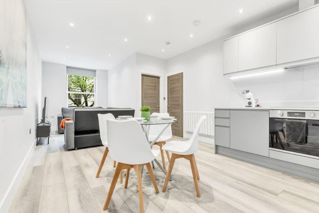 Wow Abbey Road Apartment - Sleeps Up To 8 Londres Exterior foto
